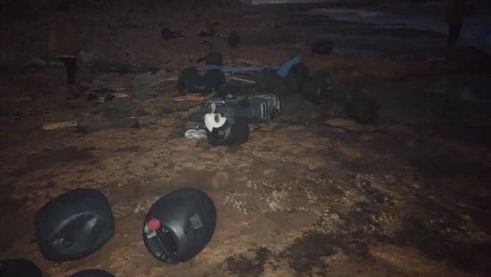 Noqonuniy muhojirlarni olib ketayotgan qayiq Liviya qirg‘oqlarida cho‘kib, 18 kishi halok bo‘ldi Noqonuniy muhojirlarni olib ketayotgan qayiq Liviya qirg‘oqlarida cho‘kib, 18 kishi halok bo‘ldi