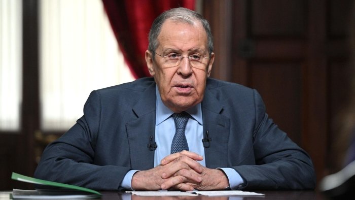 Lavrov Malayziya tashqi ishlar vazirini Rossiyaga taklif qildi