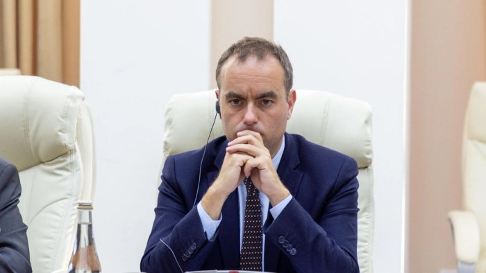 Fransiya: "Eron atom bombasini yaratish uchun komponentlarga ega"