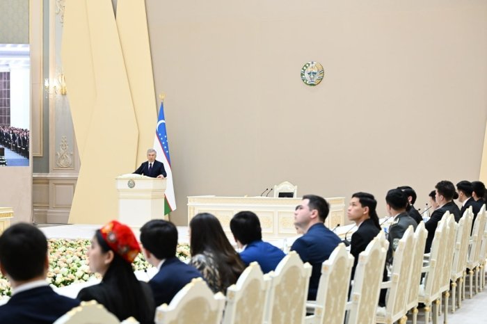 Prezident yoshlarning ekologiyaga oid loyihalari qo‘llab-quvvatlanishini ta’kidladi