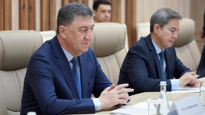 Пўлат Бобожонов Хитой элчиси билан учрашди