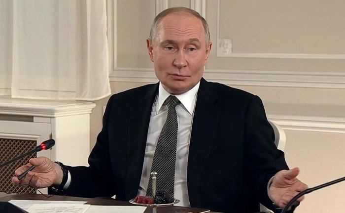 Путин Россияда реклама ва жамоат ёзувларида хорижий сўзларни тақиқлади