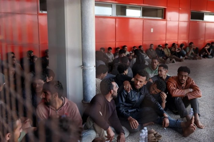 Gresiya migrantlarga nisbatan shafqatsiz munosabatda bo‘lyapti — Frontex