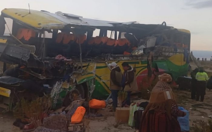 Boliviyada avtobusning to‘qnashuvi oqibatida 37 kishi halok bo‘ldi