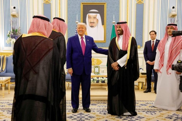Трамп Саудияда: АҚШ-Кўрфаз саммити бошланди