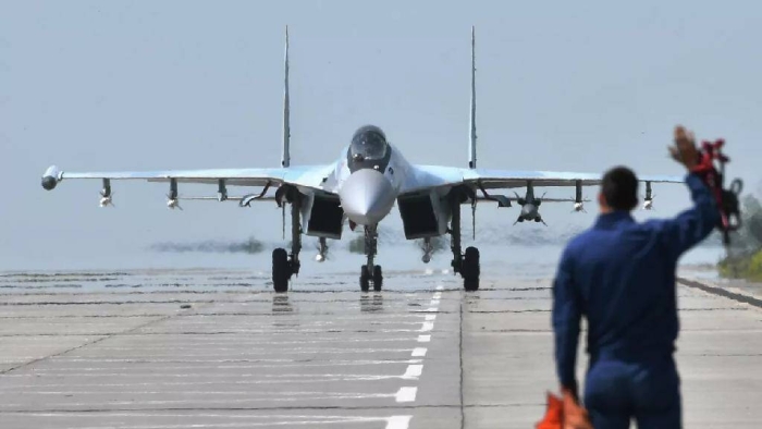 Rossiya havo hujumi bilan kurashish "juda qimmat va samarasiz" — Ukraina razvedkasi rahbari