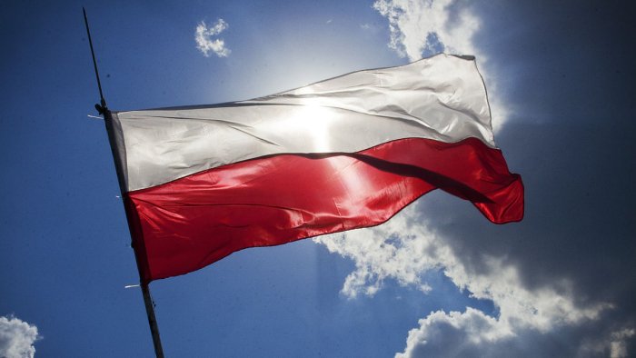Польша россиялик дипломатларга чекловлар жорий қилмоқда