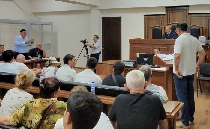 Bloger Aziz Hakimov Sherzodxon Qudratxo‘jani haqorat qilgani uchun jarimaga tortildi