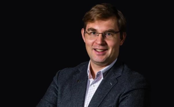 Тимур Турлов FIDE президенти этиб сайланди