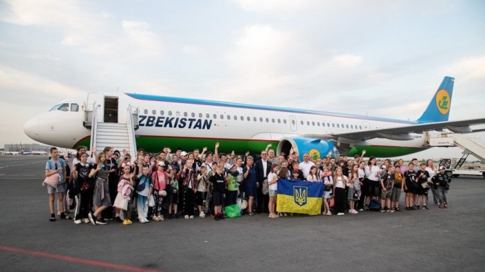 Ukrainalik bolalar dam olish va reabilitasiya uchun Toshkentga keldi