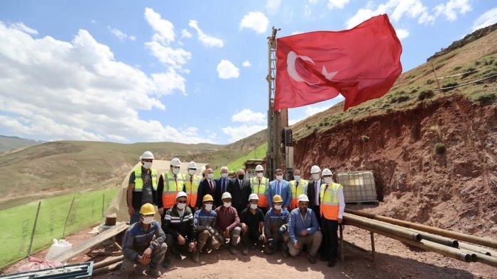 Туркияда тахминий қиймати 1,7 миллиард долларлик олтин кони топилди