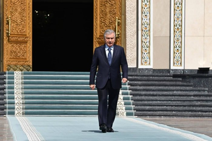 Prezident Mirziyoyev Ozarbayjonga jo‘nab ketdi