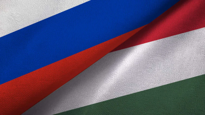 Россия элчиси Украинага қилинган ҳужумлар туфайли Венгрия Ташқи ишлар вазирлигига чақирилди