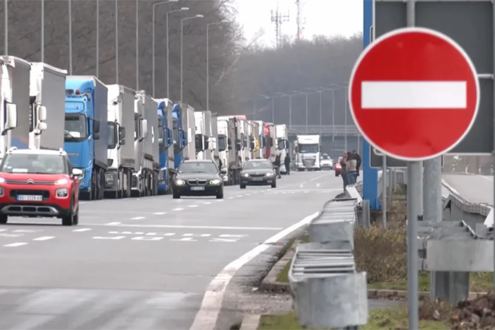 Болқон ҳайдовчилари ЕИга кириш муаммолари сабаб норозиликларни давом эттирмоқчи.