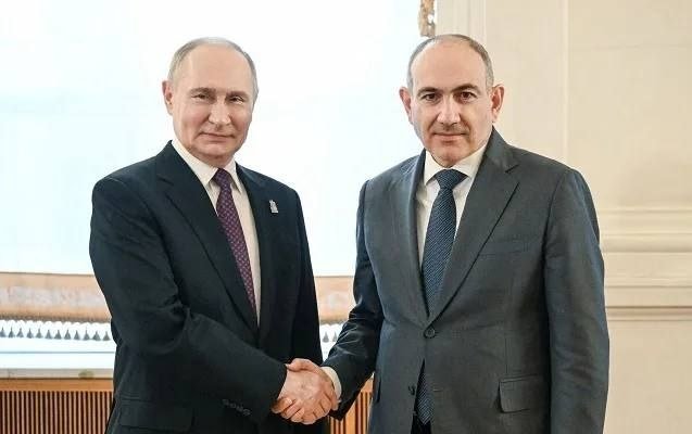 Путин Пашинянни туғилган куни билан табриклади ва Москва Ереван билан муносабатларни ривожлантирмоқчи эканини билдирди