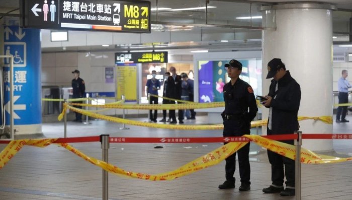 Тайванда ниқобли шахс граната ва пичоқ билан одамларга ҳужум қилди, қурбонлар бор  — ОАВ