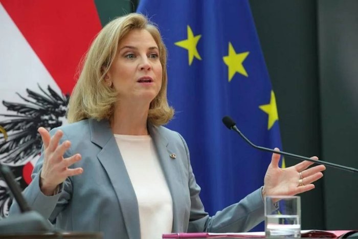 "Avstriya Rossiya va Ukraina o‘rtasidagi tinchlik muzokaralari maydoni bo‘lishga tayyor"
