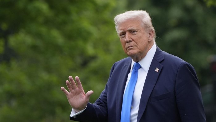 Трампдан ижобий сигнал: Хитой билан музокараларда “ажойиб тараққиёт” қайд этилди