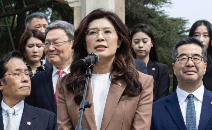 Pekindan yangi geopolitik yurish: Bugun Si Jinpin va Tayvan muxolifati yetakchisi o‘rtasida tarixiy uchrashuv bo‘lib o‘tdi