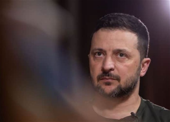 Zelenskiy Rossiya delegasiyasini ahmoqlar deb atadi