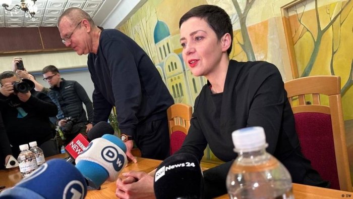 Германия икки беларус сиёсатчини қабул қилмоқчи