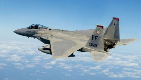 F-22 va F-35 qiruvchilarining «havodagi jangi» videosi e’lon qilindi (video)