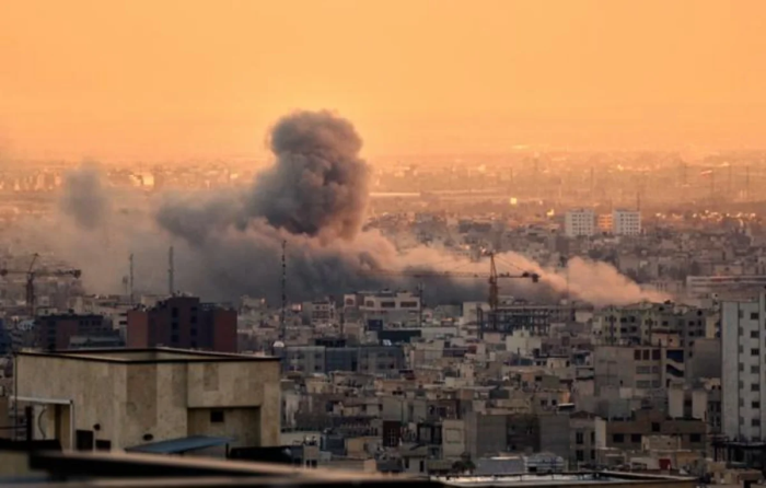 Isrol Tehrondagi Islom inqilobi qo‘riqchilari korpusi bosh qarorgohiga hujum qildi