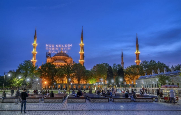 Muborak Ramazon oyini Istanbul uslubida his eting