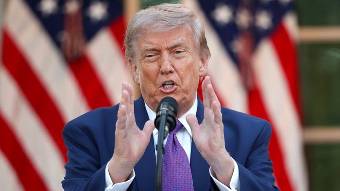 Дональд Трамп Хитойлик миллионерларнинг фарзандларига АҚШ фуқаролиги берилишини танқид қилди