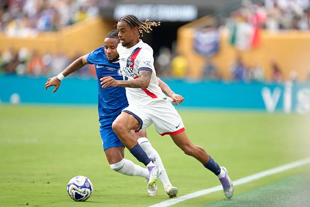 "Ливерпуль" "ПСЖ" юлдузини нишонга олди