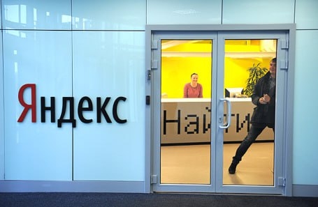 “Yandex” нейрон тармоқларини ўқитиш учун гуманитар мутахассисларни ишга олади