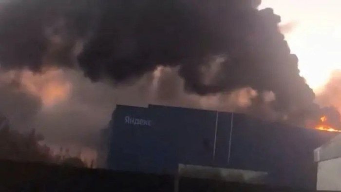“Яндекс” дрон ва ракета ҳужумларини жавобгарликдан озод этувчи ҳолатлар қаторига киритди