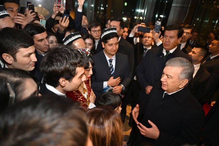 Prezident Yaponiyadagi vatandoshlar bilan suhbatlashdi