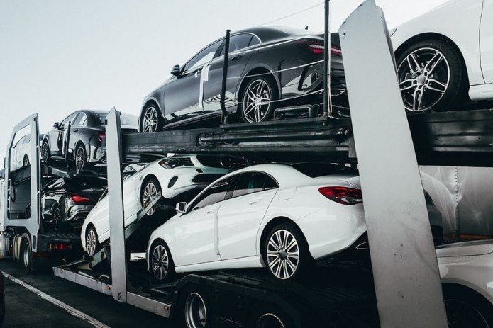 5 ойда 325,3 млн долларлик енгил автомобиль импорт қилинган