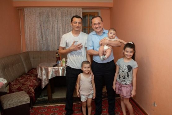 Komil Allamjonov: «O‘zbekiston» nashriyoti xodimlari 30 yildan so‘ng yashayotgan uylariga egalik hujjatlarini oldi»