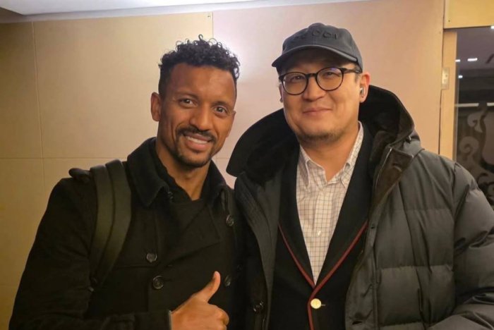 Evropa chempioni Nani Aqto‘be aeroportida qimiz va bo‘g‘irsoqlar bilan kutib olindi