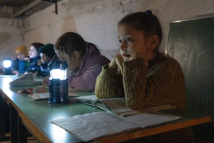 ЮНИСЕФ: 2026 йил охиригача яна 6 миллион бола таълимдан маҳрум бўлиши мумкин