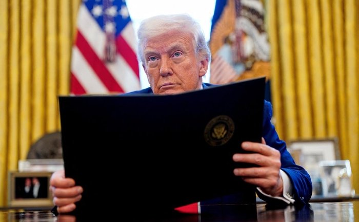 Оқ уйдаги амалдорлар Трампнинг қароридан ҳайратда қолишди