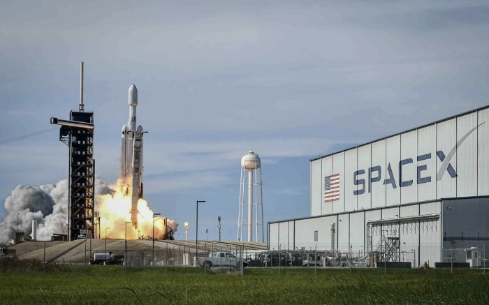 SpaceX 2025 йилда 15,5 млрд доллар даромад олди