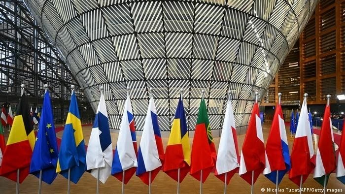 Европа Иттифоқи Россияга қарши, жумладан, Навалнийнинг таъқиб қилиниши муносабати билан янги санкциялар жорий этди