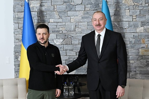 Zelenskiy Rossiya bilan mojaroda Ozarbayjon prezidentini qo‘llab-quvvatladi