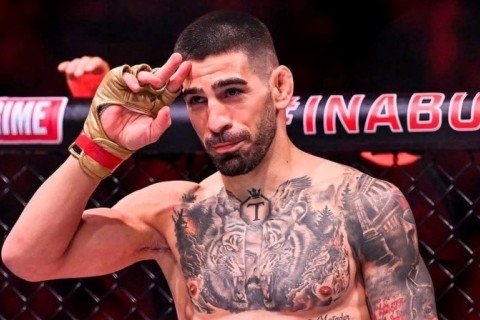 Iliya Topuriya Oq uyda Islam Maxachev bilan jang qilmoqchi