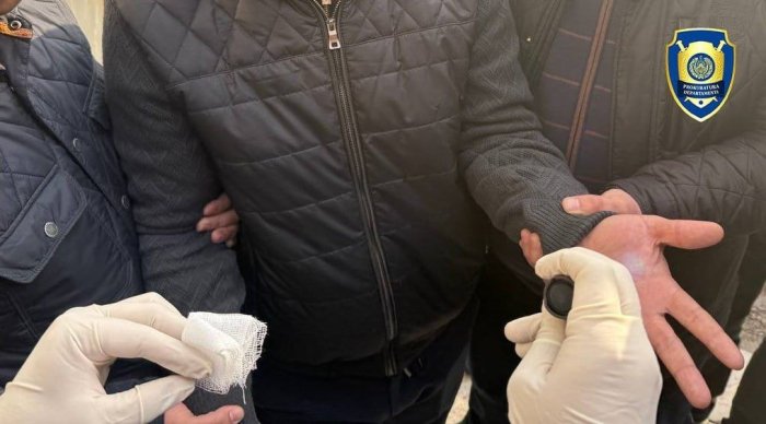 Тошкентда фуқарони $12 минг эвазига ИИВ академиясига ўқишга киритиб қўймоқчи бўлган шахслар ушланди