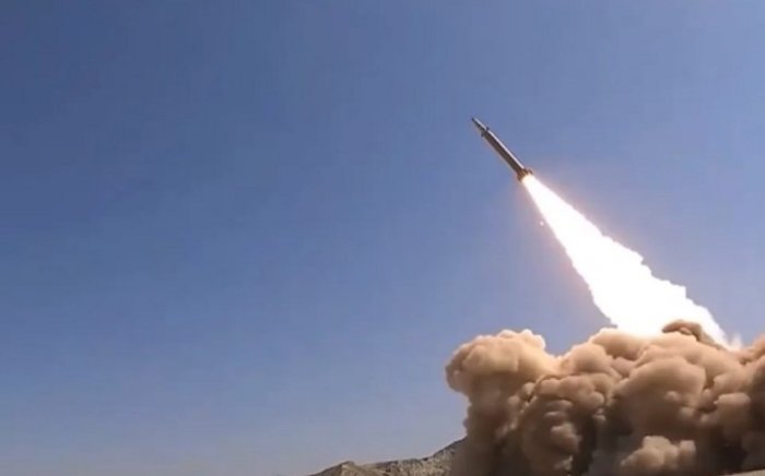 Eron 1200 km uzoqlikdagi ballistik raketani muvaffaqiyatli sinovdan o‘tkazdi