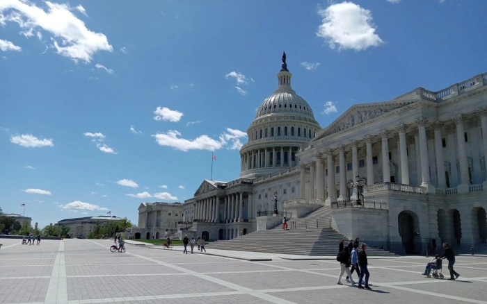 АҚШ Конгресси рекорд даражадаги мудофаа бюджетини қабул қилди