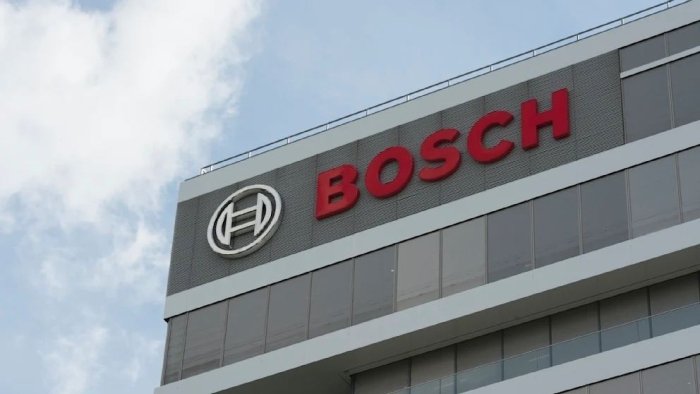 Germaniyaning Bosch kompaniyasi pulni tejash maqsadida ish haftasini qisqartiradi va xodimlarning ish haqini pasaytirmoqda