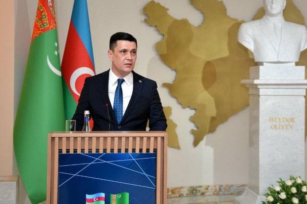 Turkmaniston prezidenti Ozarbayjondan elchini chaqirib oldi